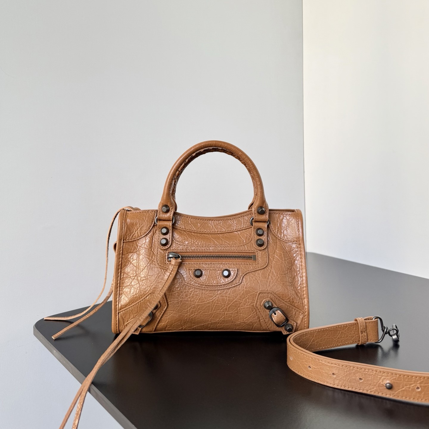 발렌시아가 르 시티백 화이트 미니 / 스몰 / 미듐