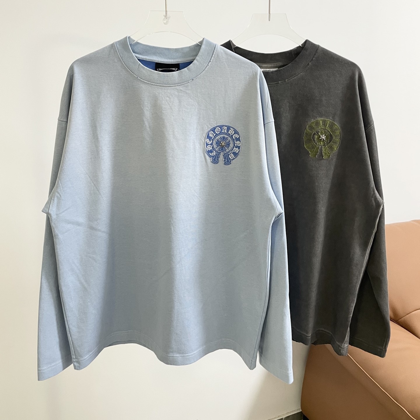 크롬하츠 긴팔 티셔츠 남녀공용 2가지 색상