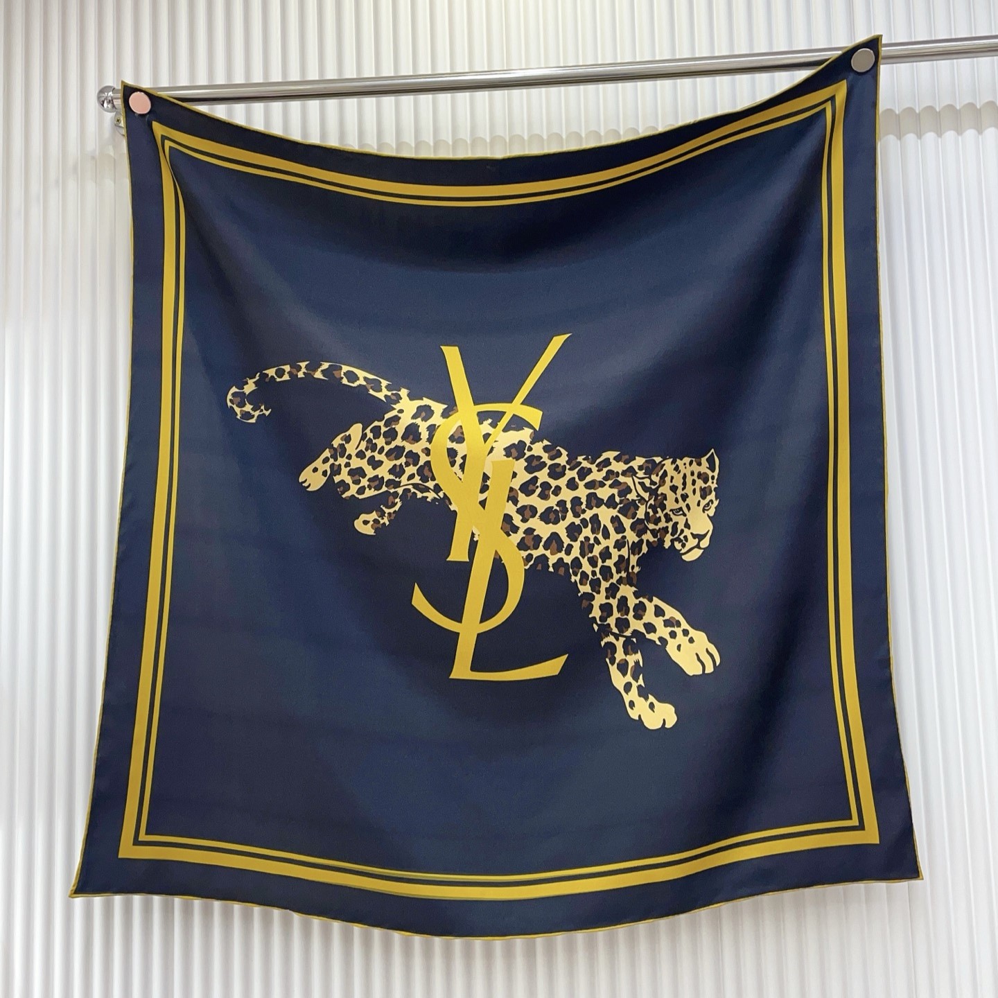 입생로랑 스카프