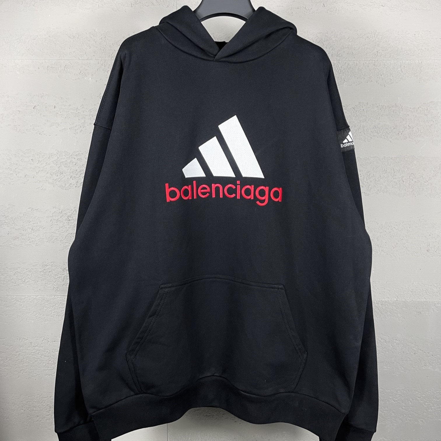 발렌시아가 후드 티셔츠 남녀공용