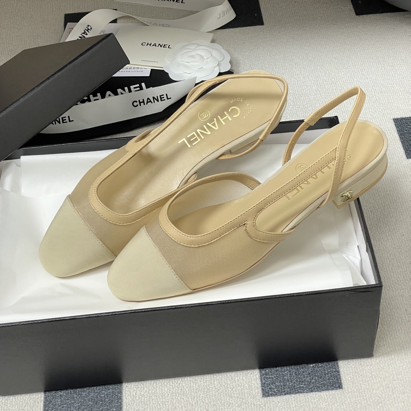 샤넬 메쉬 슬링백 펌프스 2가지 굽