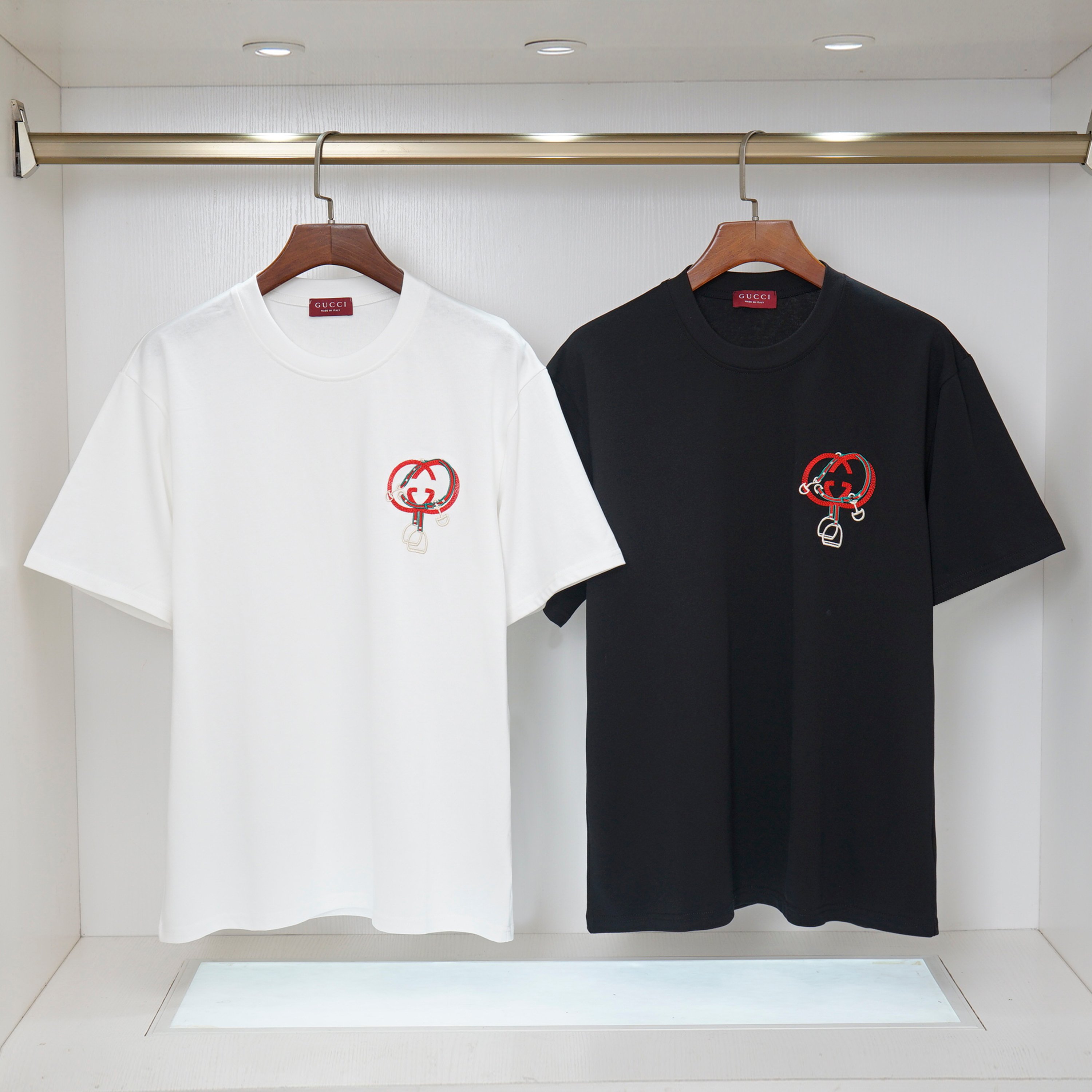 구찌 반팔티 남녀공용 2가지 색상