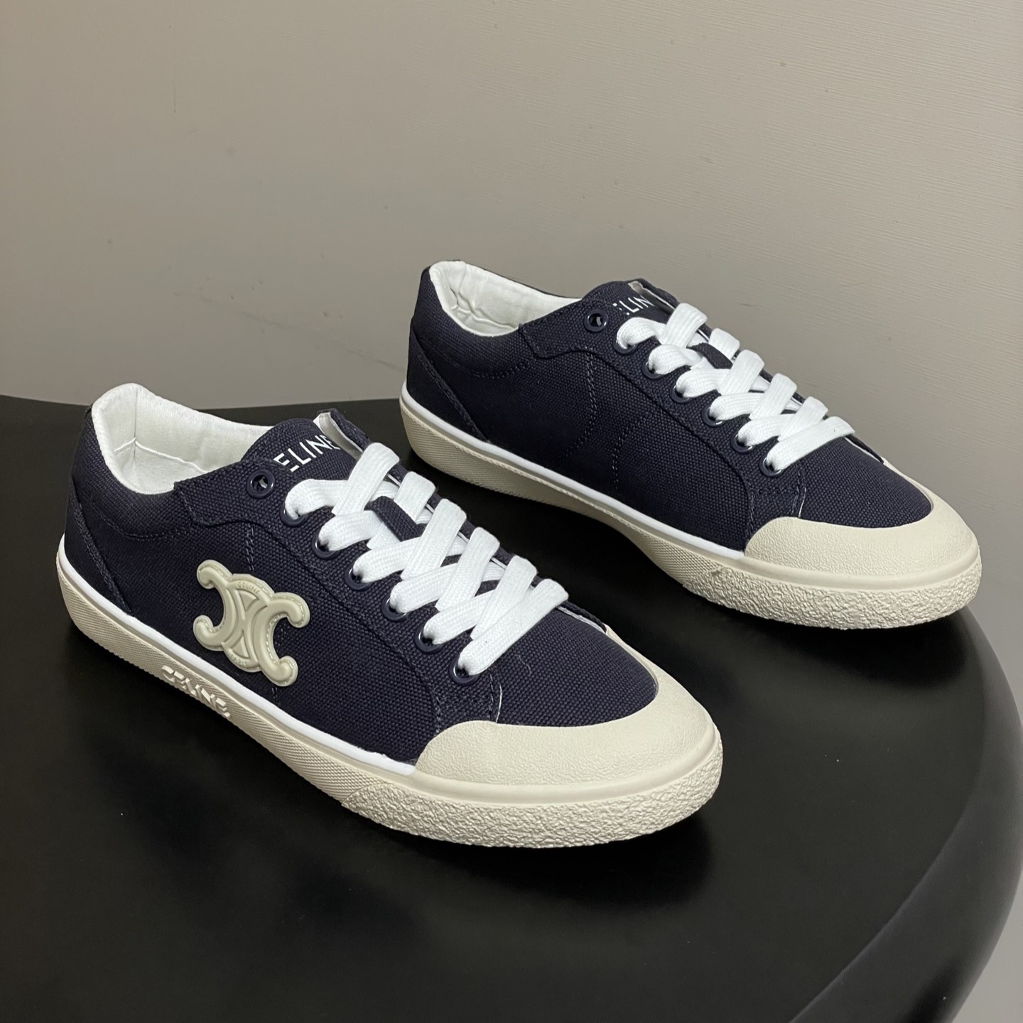 셀린느 트리오페 앨런 캔버스 여성 스니커즈