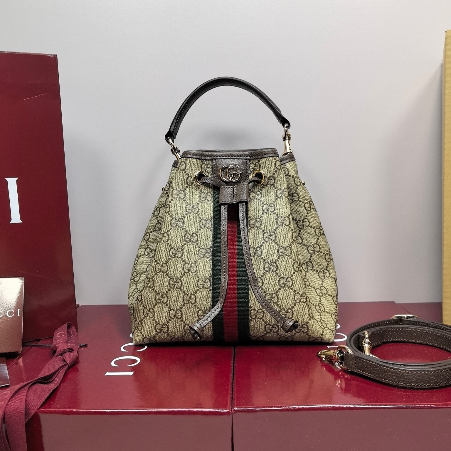 구찌 오피디아 스몰 버킷백