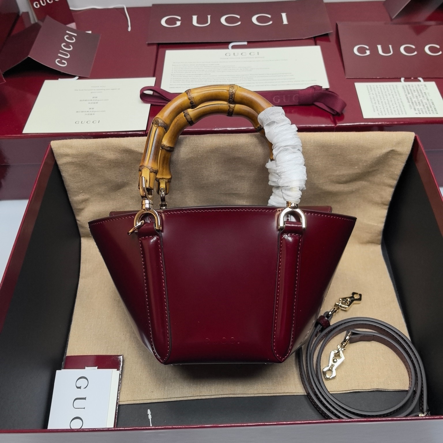 구찌 뱀부 탑 핸들 미니 토트백 805832