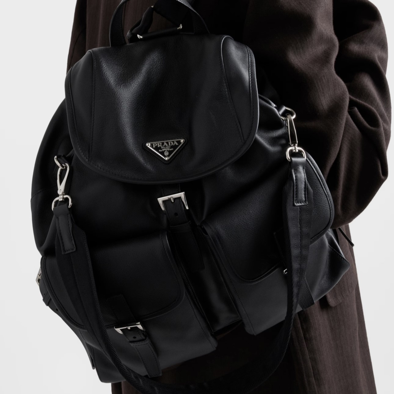 프라다 리나일론 가죽 백팩 2VZ110A