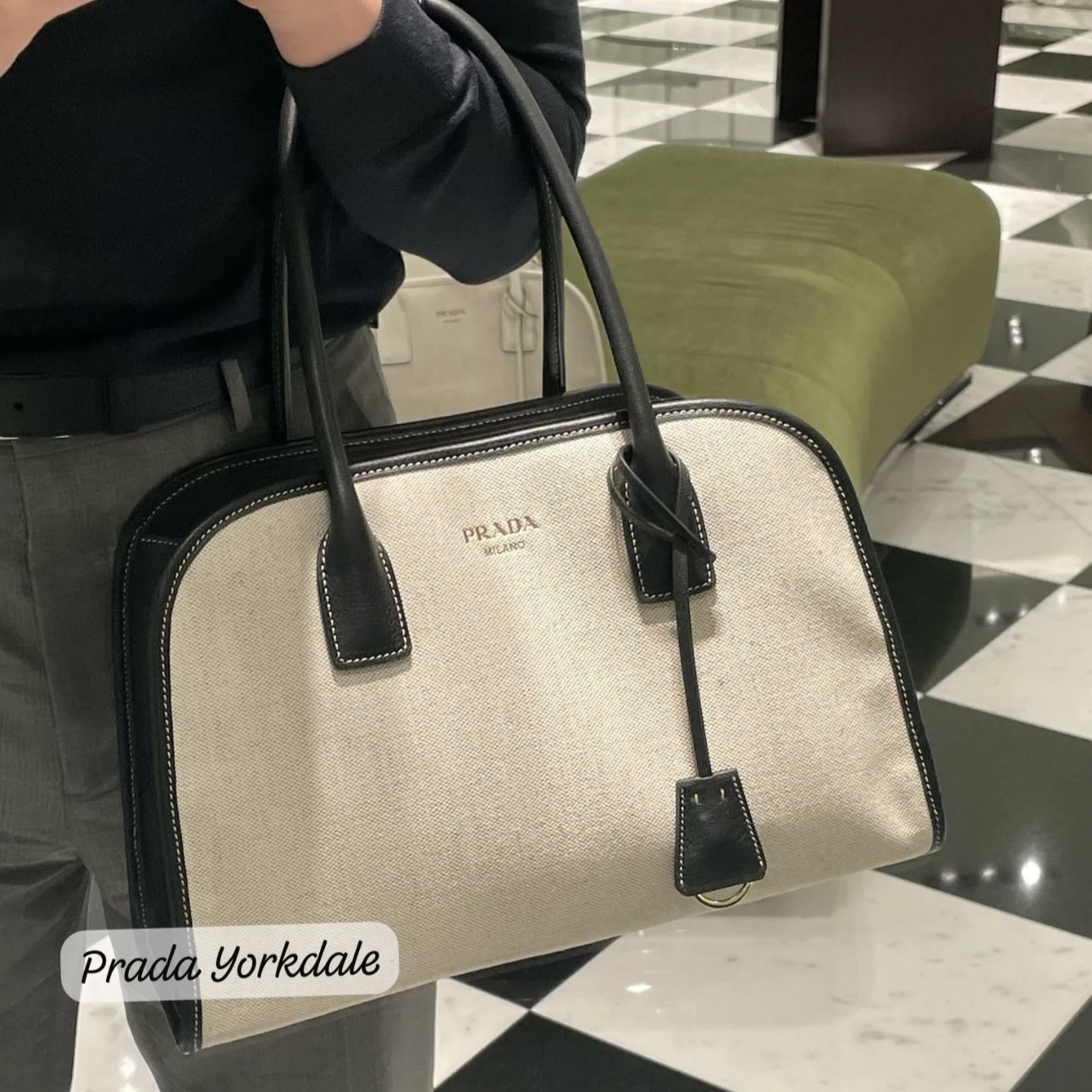 프라다 린넨 가죽 미듐 토트백 1BG572