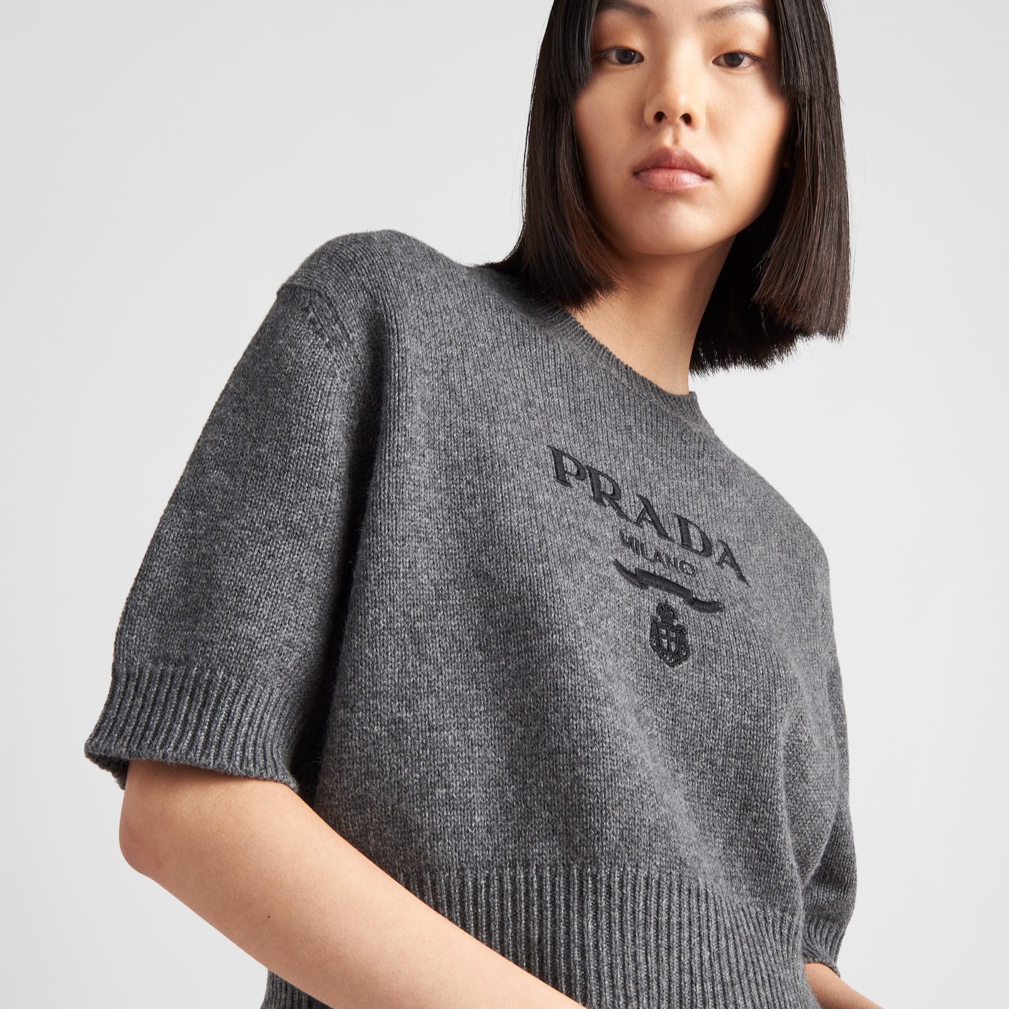 프라다 크롭 니트 반팔티