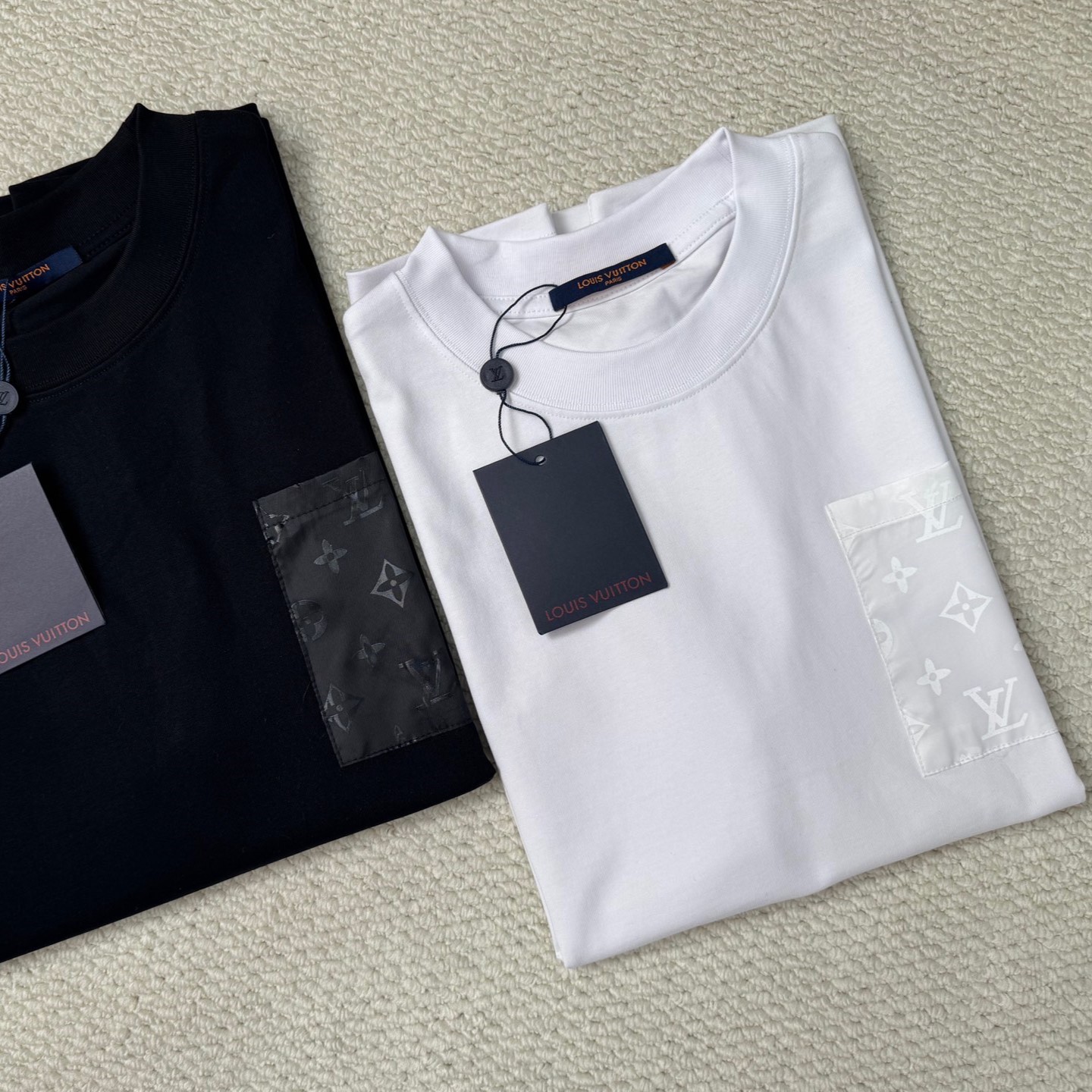 루이비통 반팔티 2가지 색상