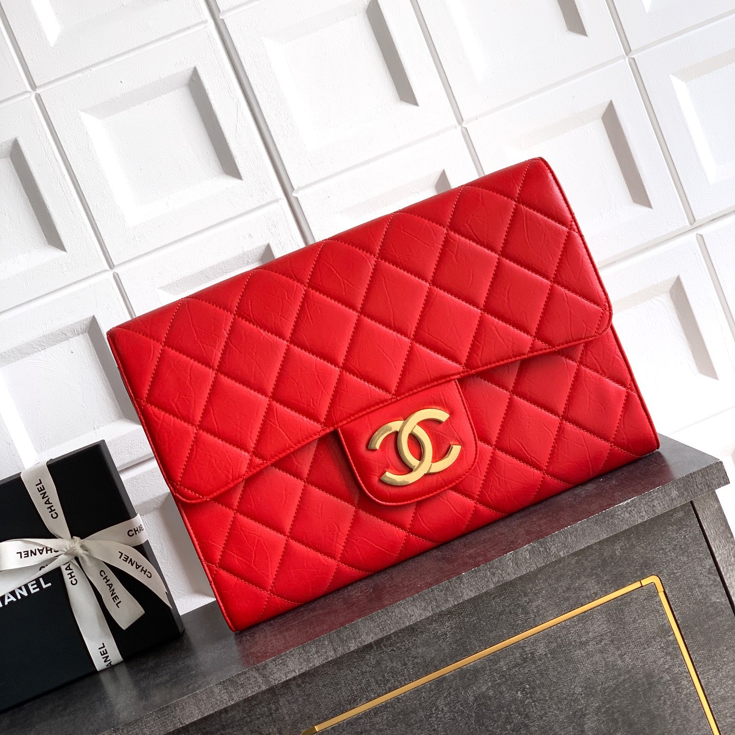 샤넬 클래식 퀼팅 플랩 라지 클러치