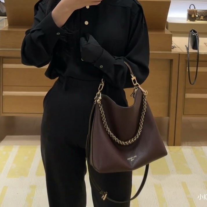 루이비통 멀티패스 호보 숄더백 M28029